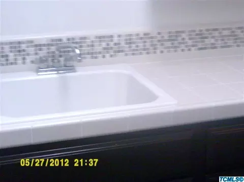 3734 E Harter Ct SE, Visalia, CA 93292 photo 3
