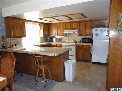 2224 E Princeton Ave, Visalia, CA 93292 photo 5