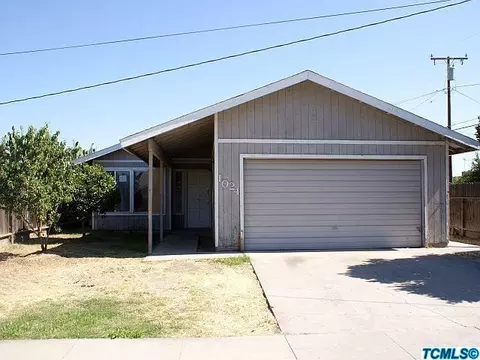 1024 Elm Ave, Tulare, CA 93274 photo 1