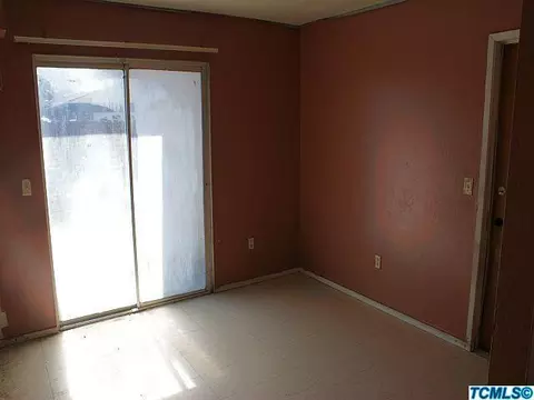 1024 Elm Ave, Tulare, CA 93274 photo 5