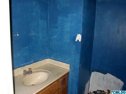 1024 Elm Ave, Tulare, CA 93274 photo 6