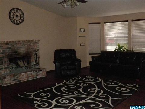 1623 E Prospect Ave, Visalia, CA 93292 photo 4