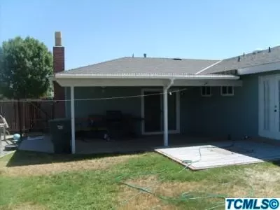 238 W Spruce Ave, Lemoore, CA 93245 photo 3