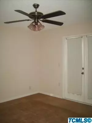 238 W Spruce Ave, Lemoore, CA 93245 photo 16