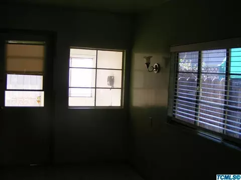 318 Channing Way, Exeter, CA 93221 photo 6