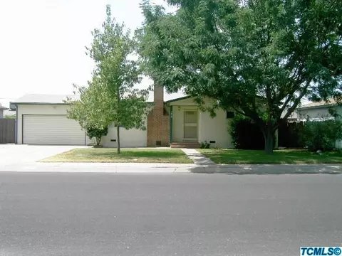 3029 E Meadow Ave, Visalia, CA 93292 photo 1