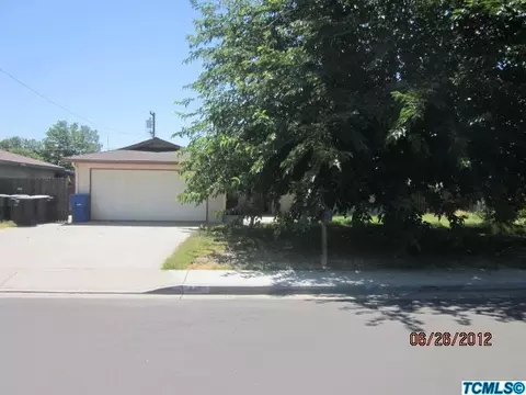 443 Alder Dr, Lemoore, CA 93245 photo 1