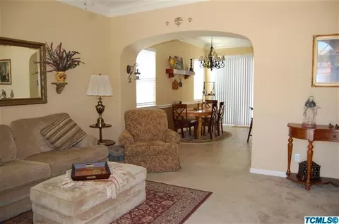 3765 Richmond Ave, Clovis, CA 93619 photo 3