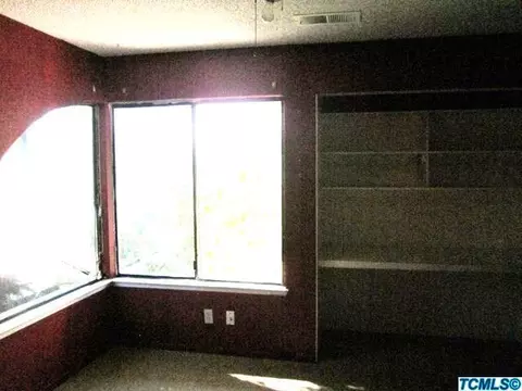 1939 E Vine Ave, Visalia, CA 93292 photo 14