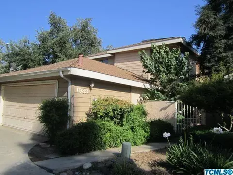 1939 E Vine Ave, Visalia, CA 93292 photo 3