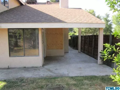 1939 E Vine Ave, Visalia, CA 93292 photo 6