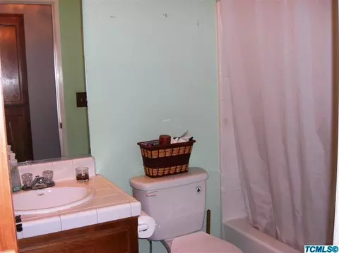 1376 E Brea Ave, Tulare, CA 93274 photo 7