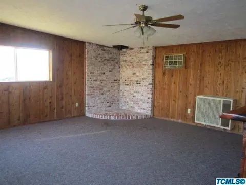 708 E Cedar St, Exeter, CA 93221 photo 5
