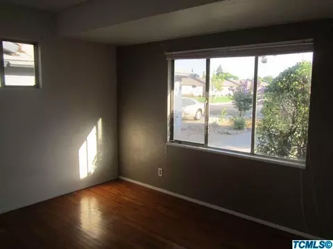 708 E Cedar St, Exeter, CA 93221 photo 12