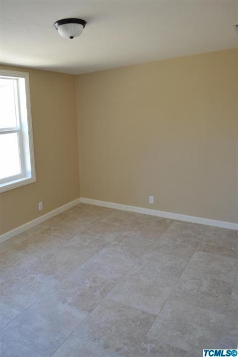 3708 W Iris Ave, Visalia, CA 93277 photo 15