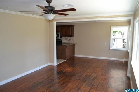 3708 W Iris Ave, Visalia, CA 93277 photo 9