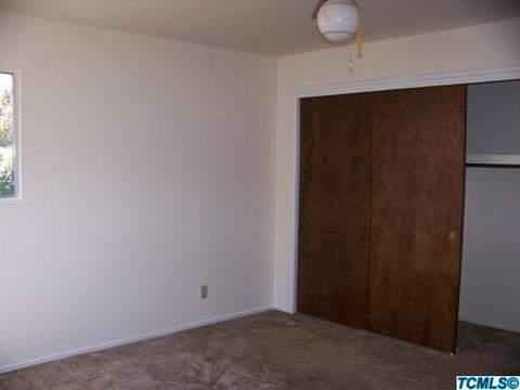 2429 E Paradise Ave, Visalia, CA 93292 photo 11