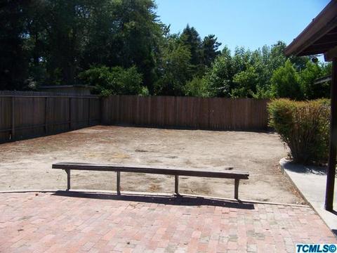 2429 E Paradise Ave, Visalia, CA 93292 photo 17
