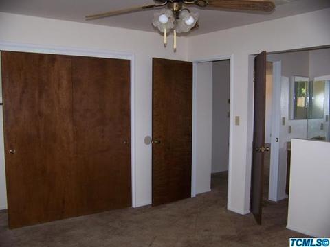 2429 E Paradise Ave, Visalia, CA 93292 photo 8