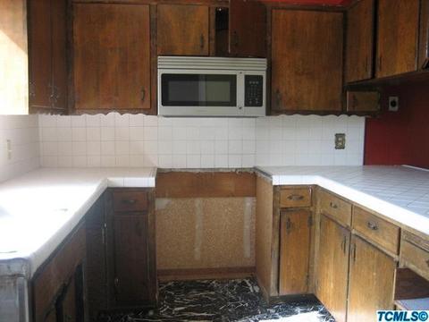 1145 E Malone St, Hanford, CA 93230 photo 8