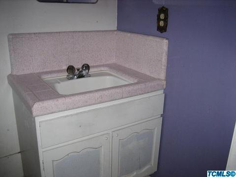 1145 E Malone St, Hanford, CA 93230 photo 10