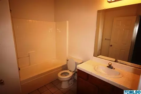 1745 Hatch Ave, Tulare, CA 93274 photo 7