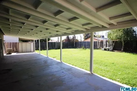 1745 Hatch Ave, Tulare, CA 93274 photo 12