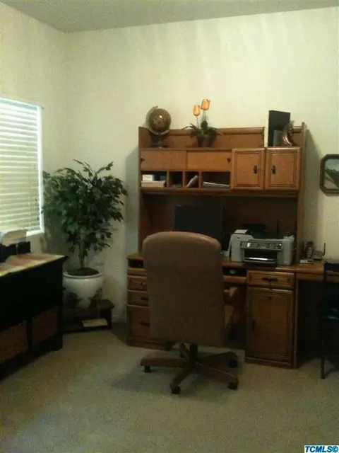 1180 Malbec Ct, Tulare, CA 93274 photo 5