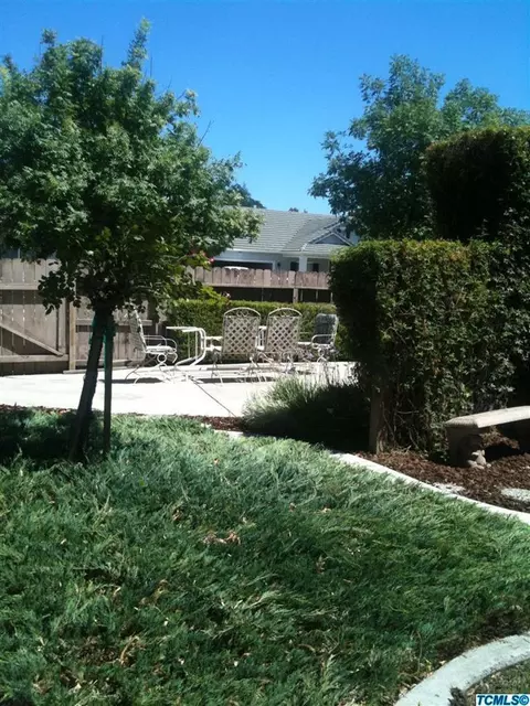 1180 Malbec Ct, Tulare, CA 93274 photo 9