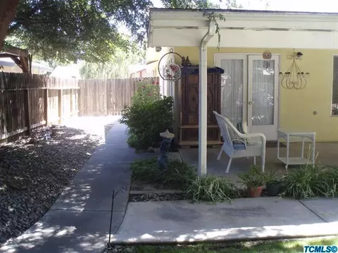 1340 E Carmelo Ave, Tulare, CA 93274 photo 21