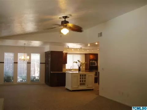 1340 E Carmelo Ave, Tulare, CA 93274 photo 4