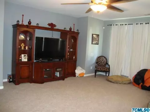 3305 Michael St, Visalia, CA 93292 photo 4