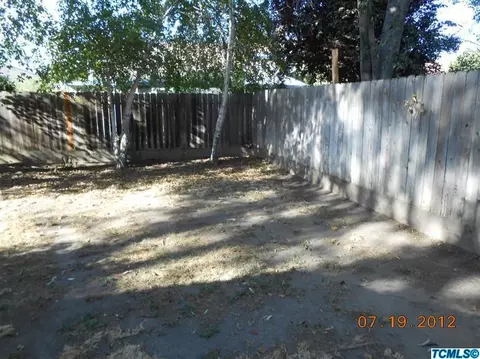 1338 E Dorothea Ave, Visalia, CA 93292 photo 13