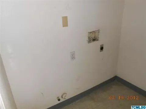 1338 E Dorothea Ave, Visalia, CA 93292 photo 8
