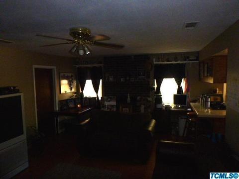 214 E Kennedy Ave, Tulare, CA 93274 photo 8