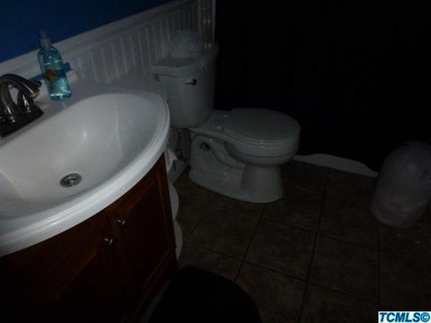 214 E Kennedy Ave, Tulare, CA 93274 photo 17