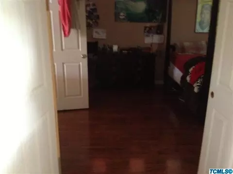 907 E Chestnut Ct, Visalia, CA 93292 photo 6