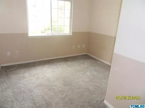 3805 E Howard Ave, Visalia, CA 93292 photo 13