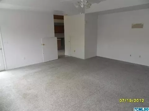3805 E Howard Ave, Visalia, CA 93292 photo 9