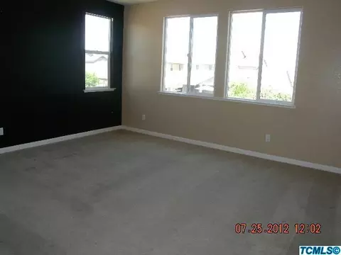 494 E Cambridge Dr, Reedley, CA 93654 photo 11