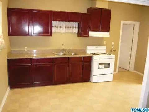 1181 E Roe Ave, Dinuba, CA 93618 photo 2
