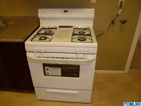 1181 E Roe Ave, Dinuba, CA 93618 photo 3