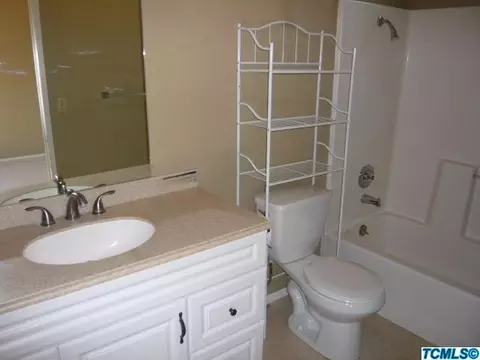 1181 E Roe Ave, Dinuba, CA 93618 photo 6
