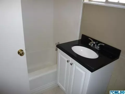 1181 E Roe Ave, Dinuba, CA 93618 photo 7