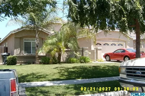 1430 E Mesa Ct, Visalia, CA 93292 photo 1