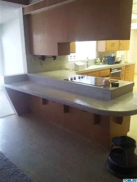 2217 E Houston Ave, Visalia, CA 93292 photo 12