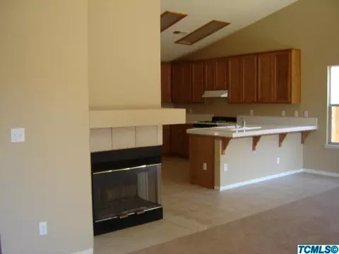 1919 E Roosevelt Ct, Visalia, CA 93292 photo 6
