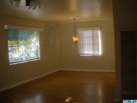435 S E St, Exeter, CA 93221 photo 4