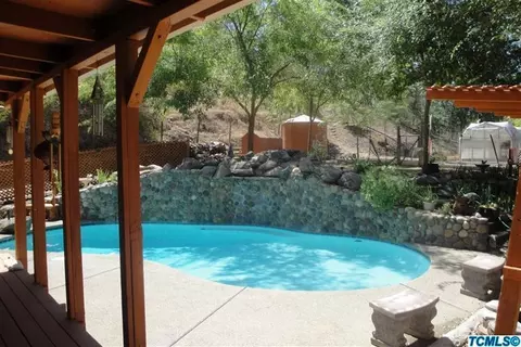 42105 S South Fork Dr, Three Rivers, CA 93271 photo 17