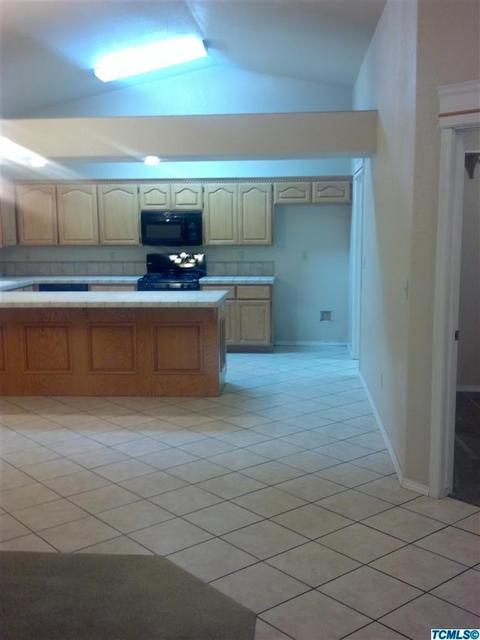 3541 E Cecil Ct, Visalia, CA 93292 photo 4